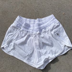 Lululemon Tracker Short IV 2 Way stretch 4”